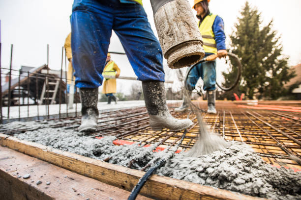 Best Driveway Concrete Repair  in Country Club Hls, IL